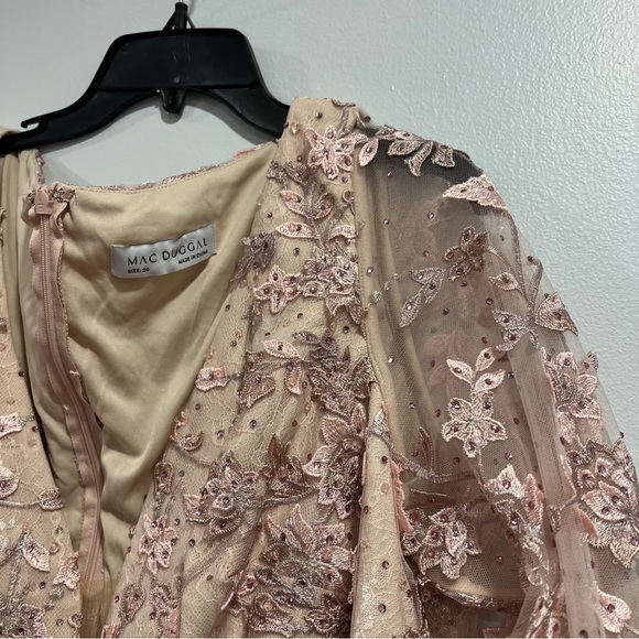 Mac Duggal Long Sleeve Lace Dress in Blush Pink - Picture 9 of 16